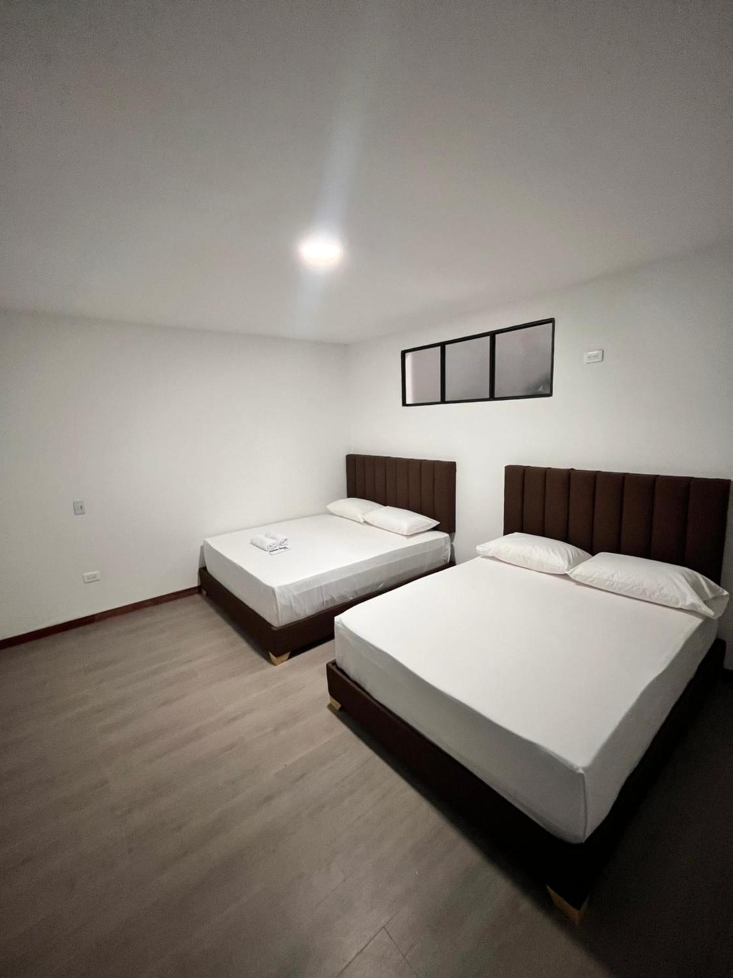 Hotel Gallery By 70 Medellín Esterno foto